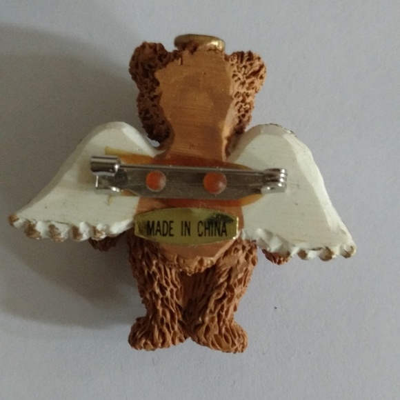 Angel Bear Pin - Picture 4 of 4